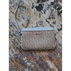 Calvin Klein Wristlet Blue Beige Womens Purse Handbag Small